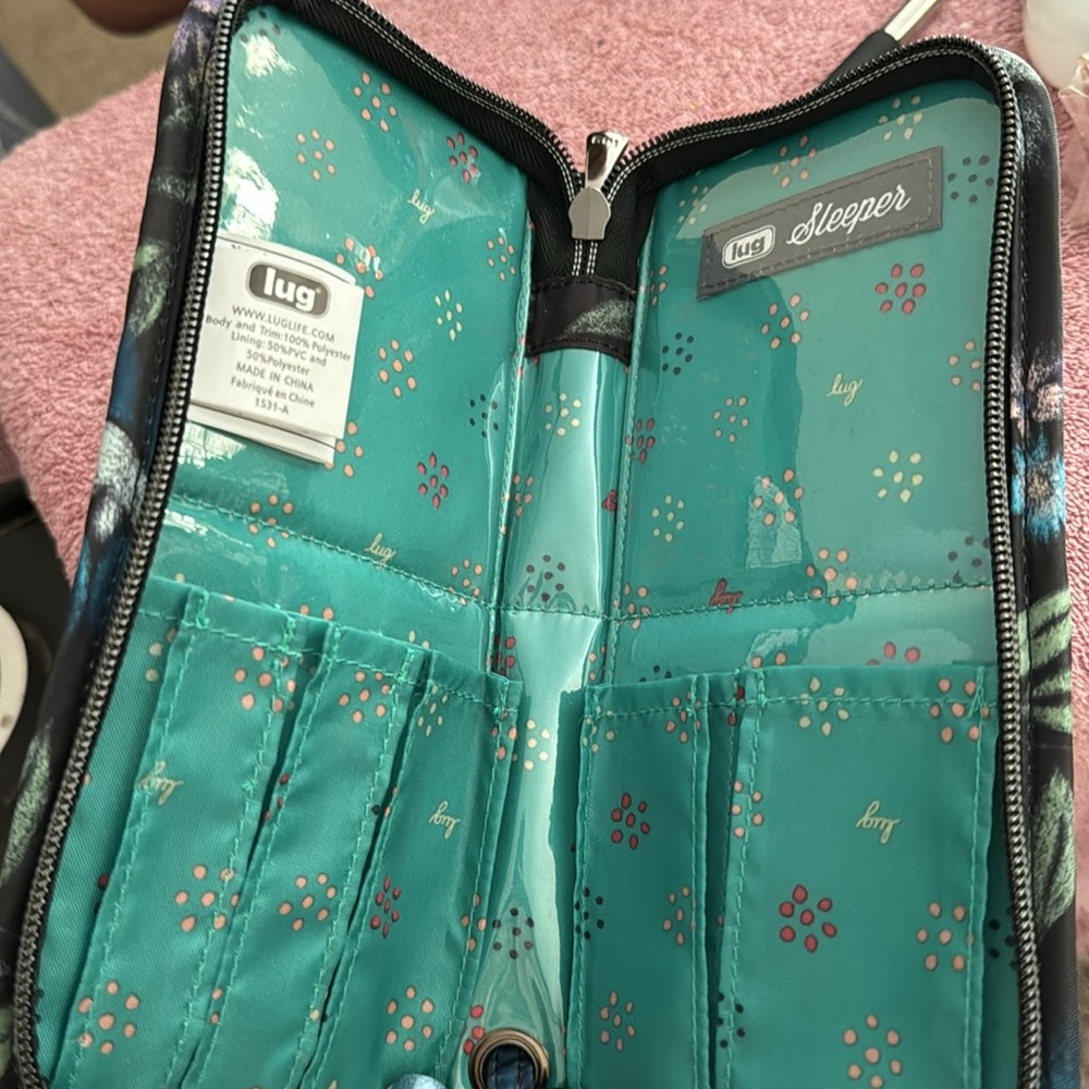 Lug Sleeper - Picture 2 of 3